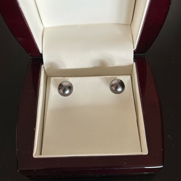 Elegant, perfect Tahitian pearl earrings - Picture 1 of 5